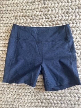 Outdoor Voices Women’s Navy Biker Shorts